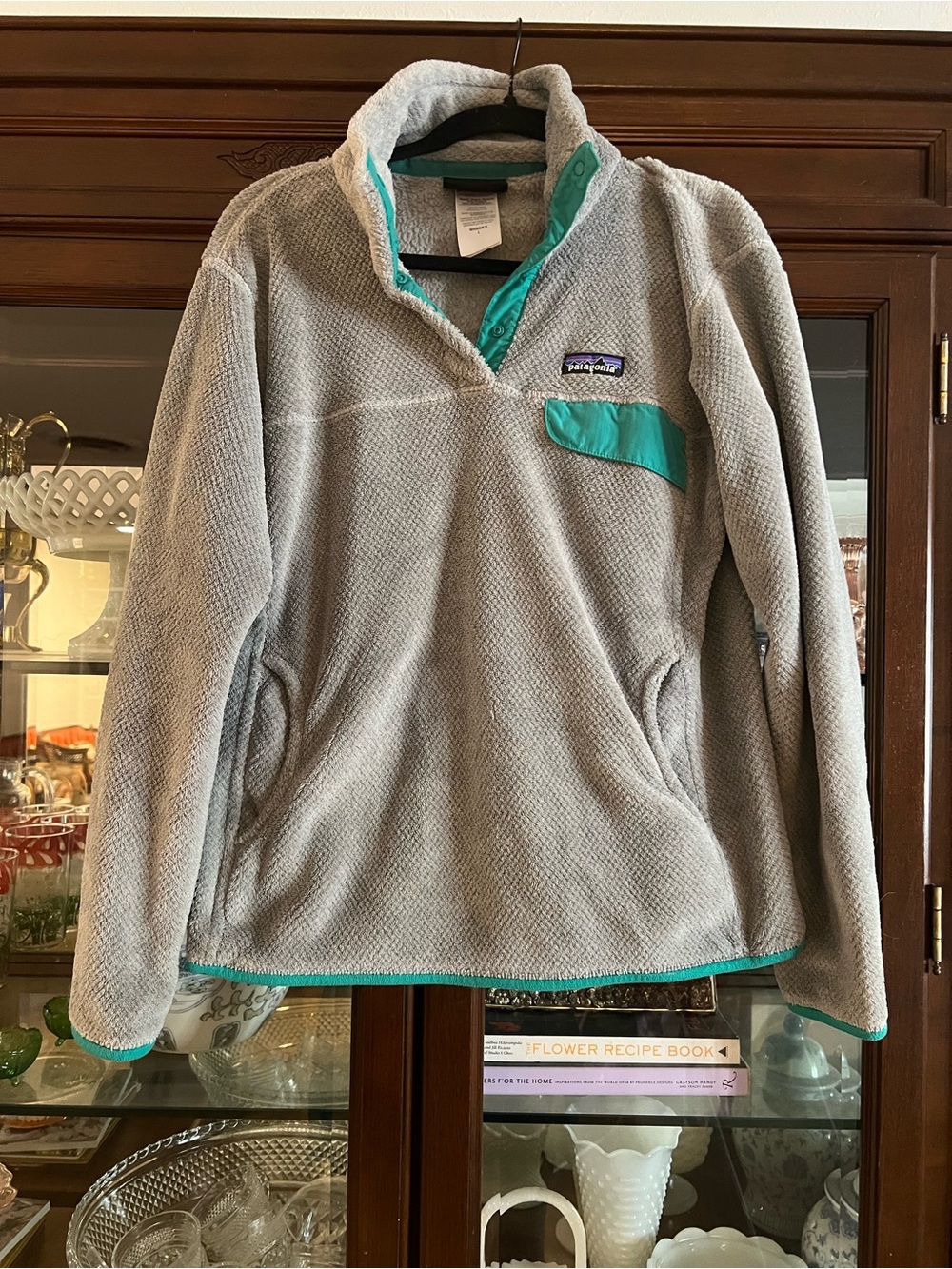 Patagonia Women’s Gray Snap-T Fleece Pullover with Teal Trim size L